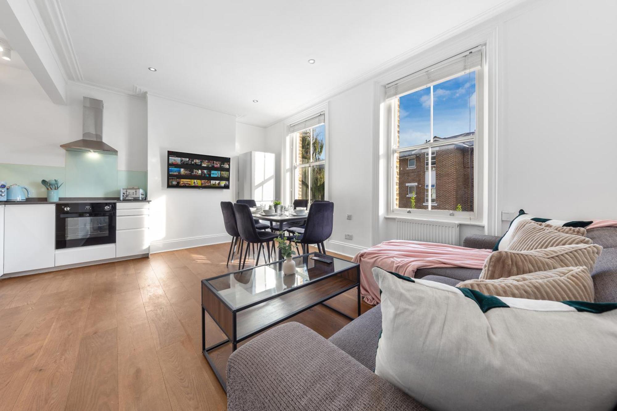 Luxury 4 Bedroom Flat With Stunning Shard View From Terrace In Central London! Next To Station, Sleeps 9 Exterior foto