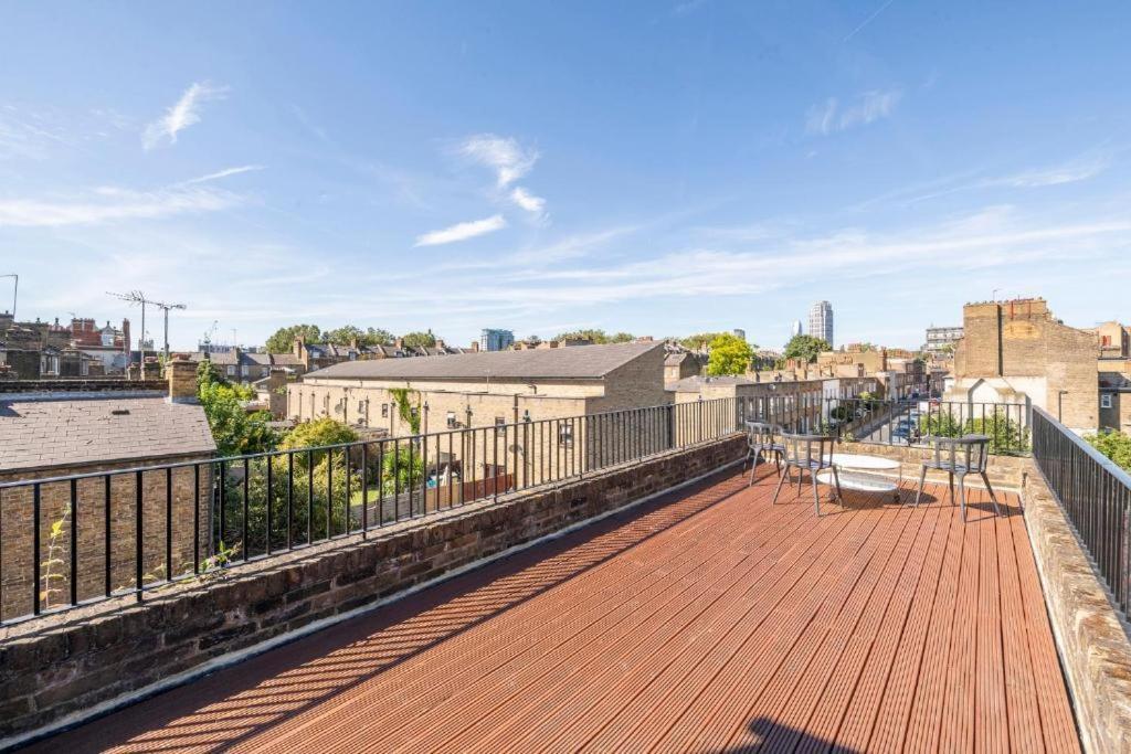 Luxury 4 Bedroom Flat With Stunning Shard View From Terrace In Central London! Next To Station, Sleeps 9 Quarto foto
